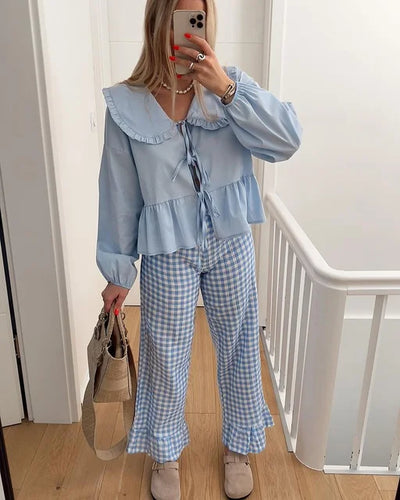 Blusa de Encaje LanternElegance