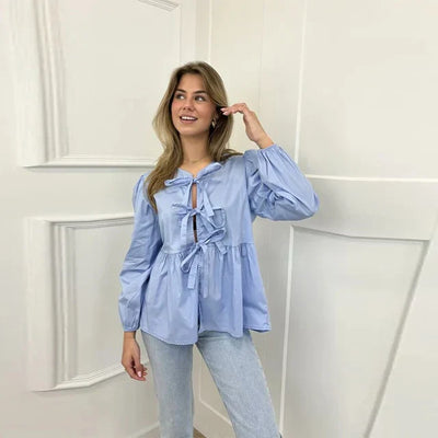 Blusa con Lazo de Encaje