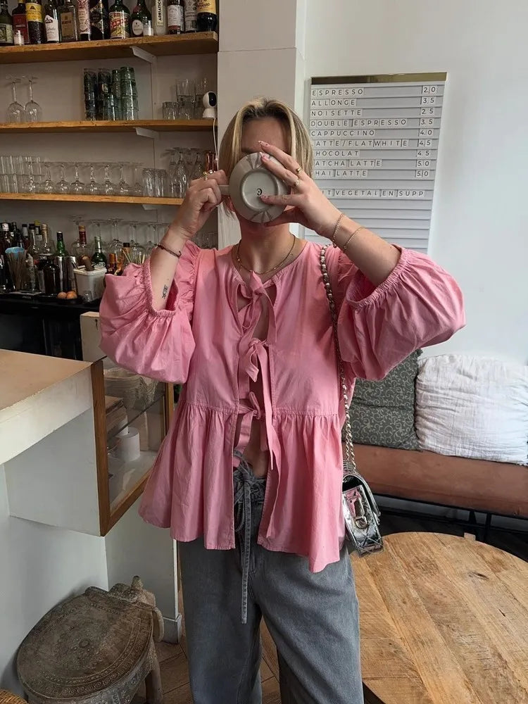 Blusa con Lazo de Encaje