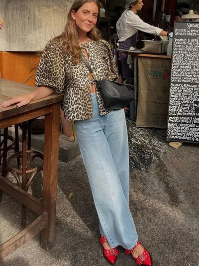 Top Chic de Primavera con Leopardo