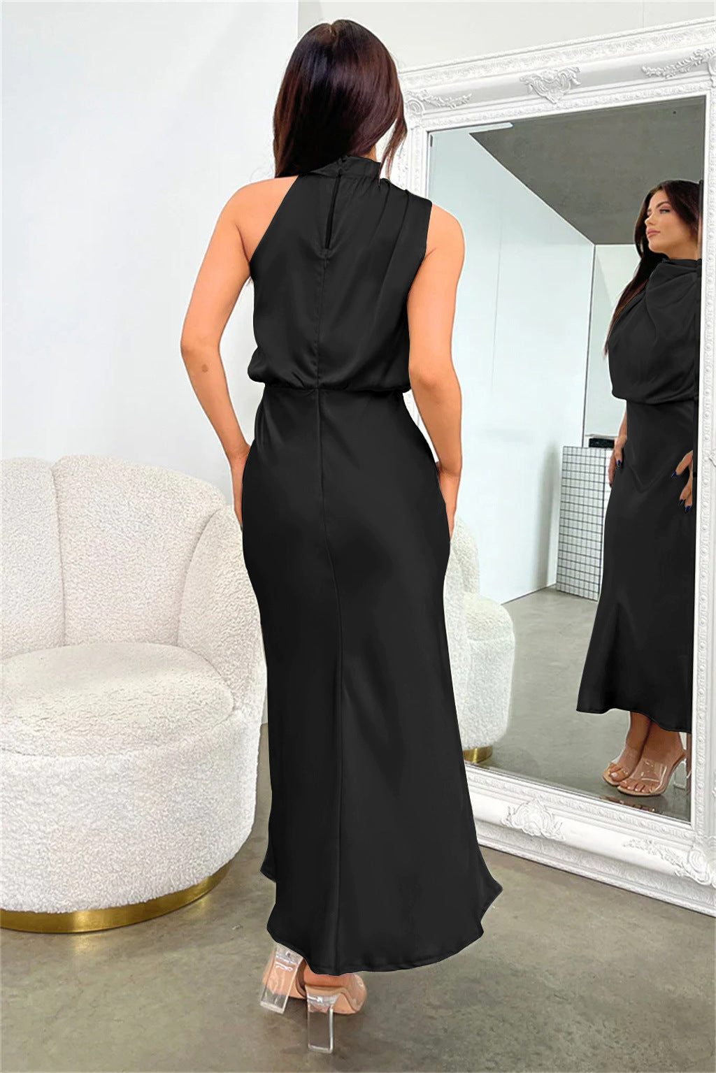 Valeria™ | Vestido Largo de Satén con Cuello Halter